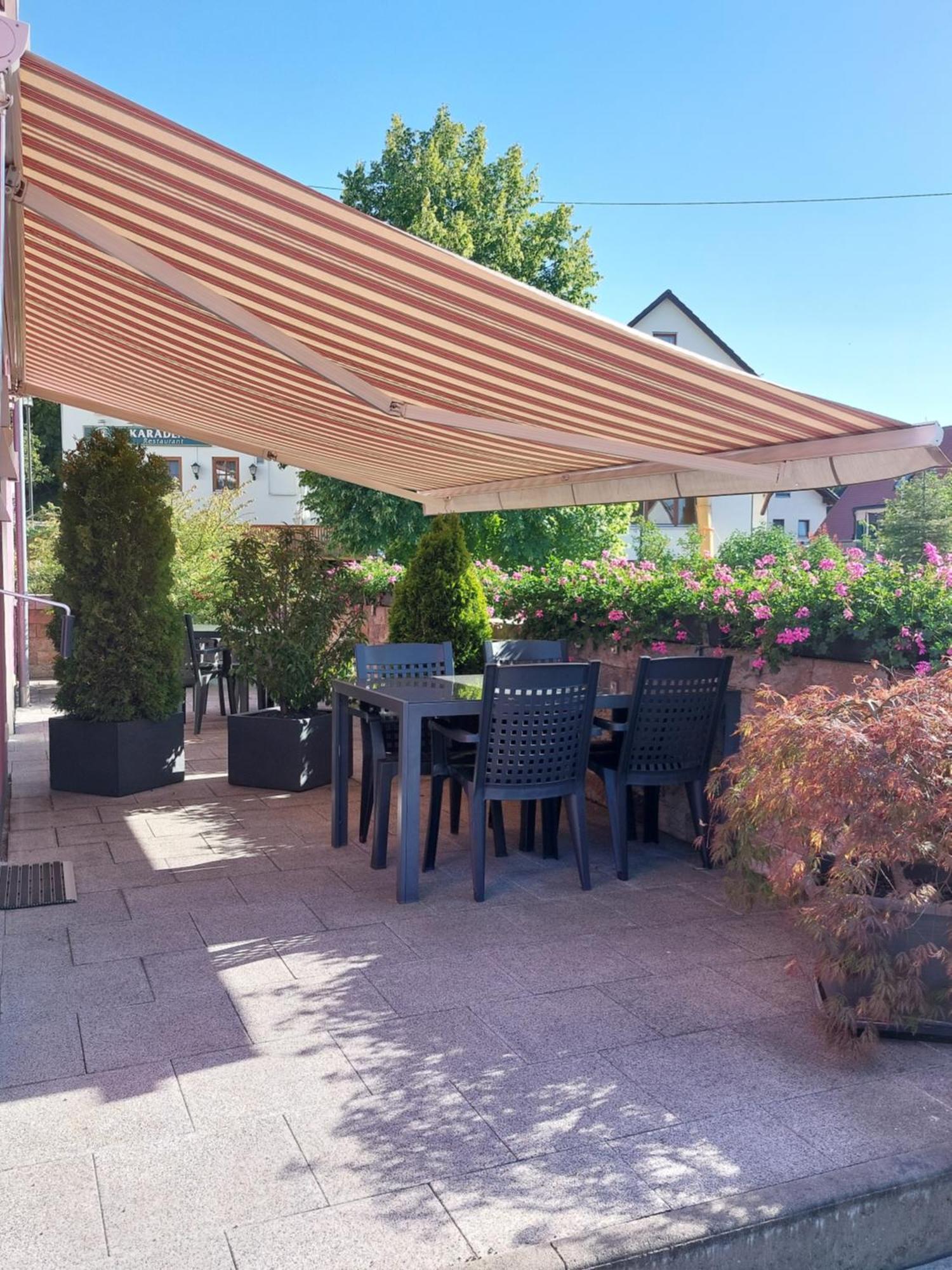 Pension Am Kirchberg Wehringen Extérieur photo