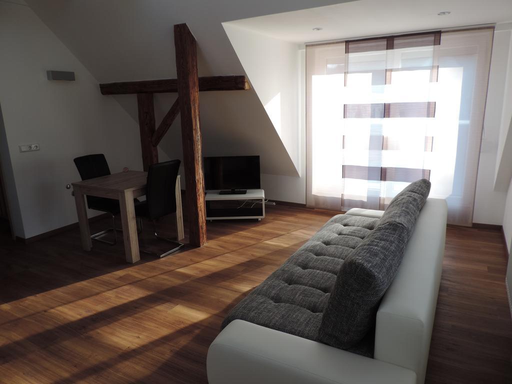 Pension Am Kirchberg Wehringen Chambre photo