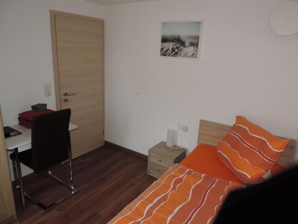 Pension Am Kirchberg Wehringen Extérieur photo