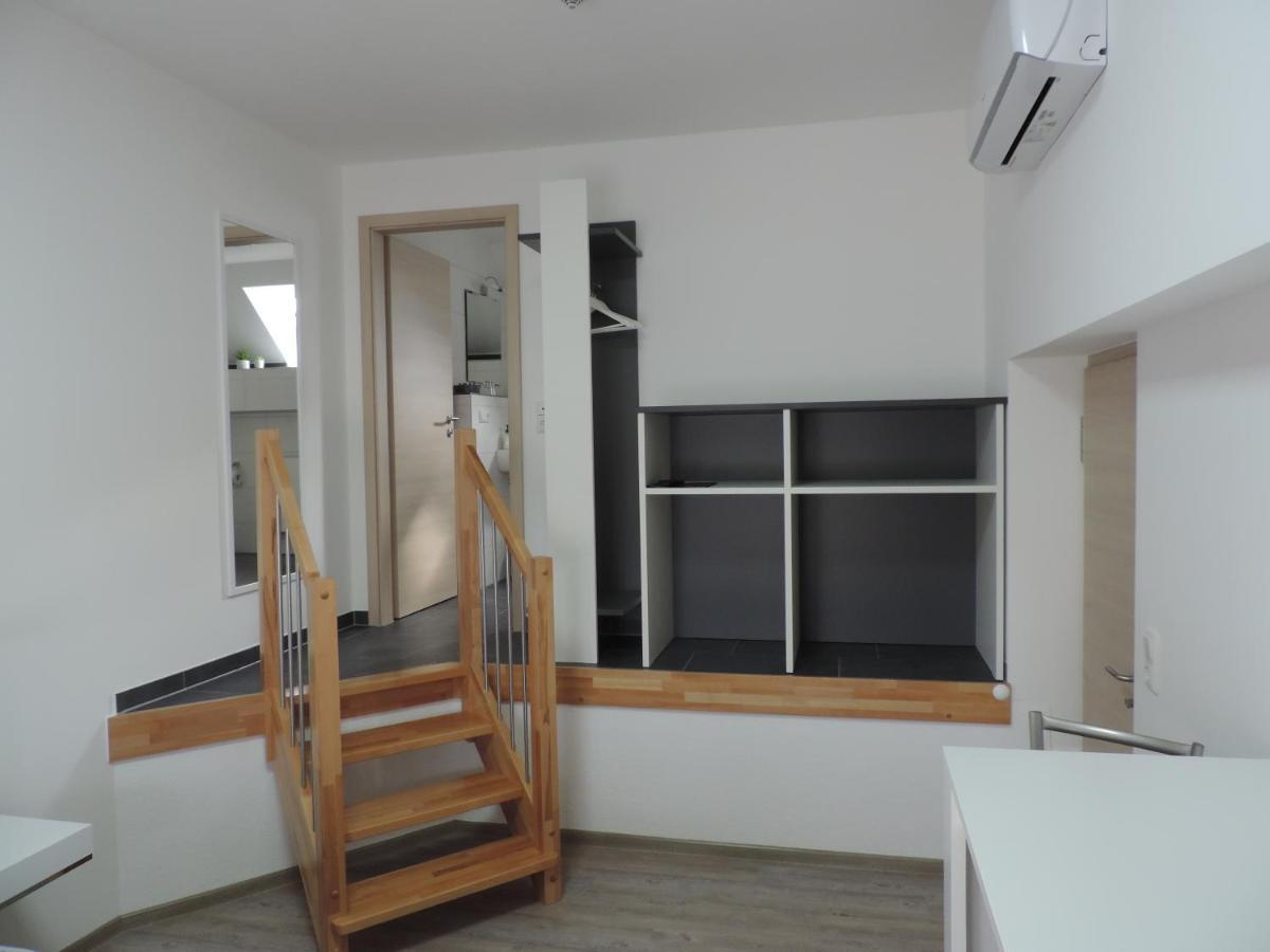 Pension Am Kirchberg Wehringen Extérieur photo